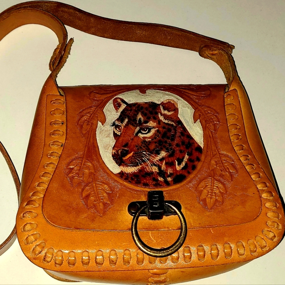 HAND TOOLED LEATHER PURSE